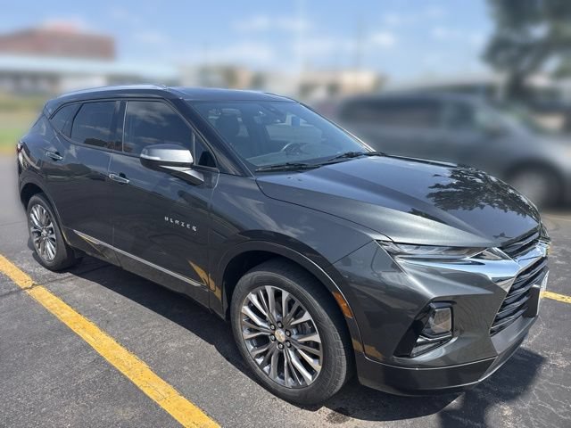 Used 2019 Chevrolet Blazer Premier w/ Driver Confidence II Package FWD image 2