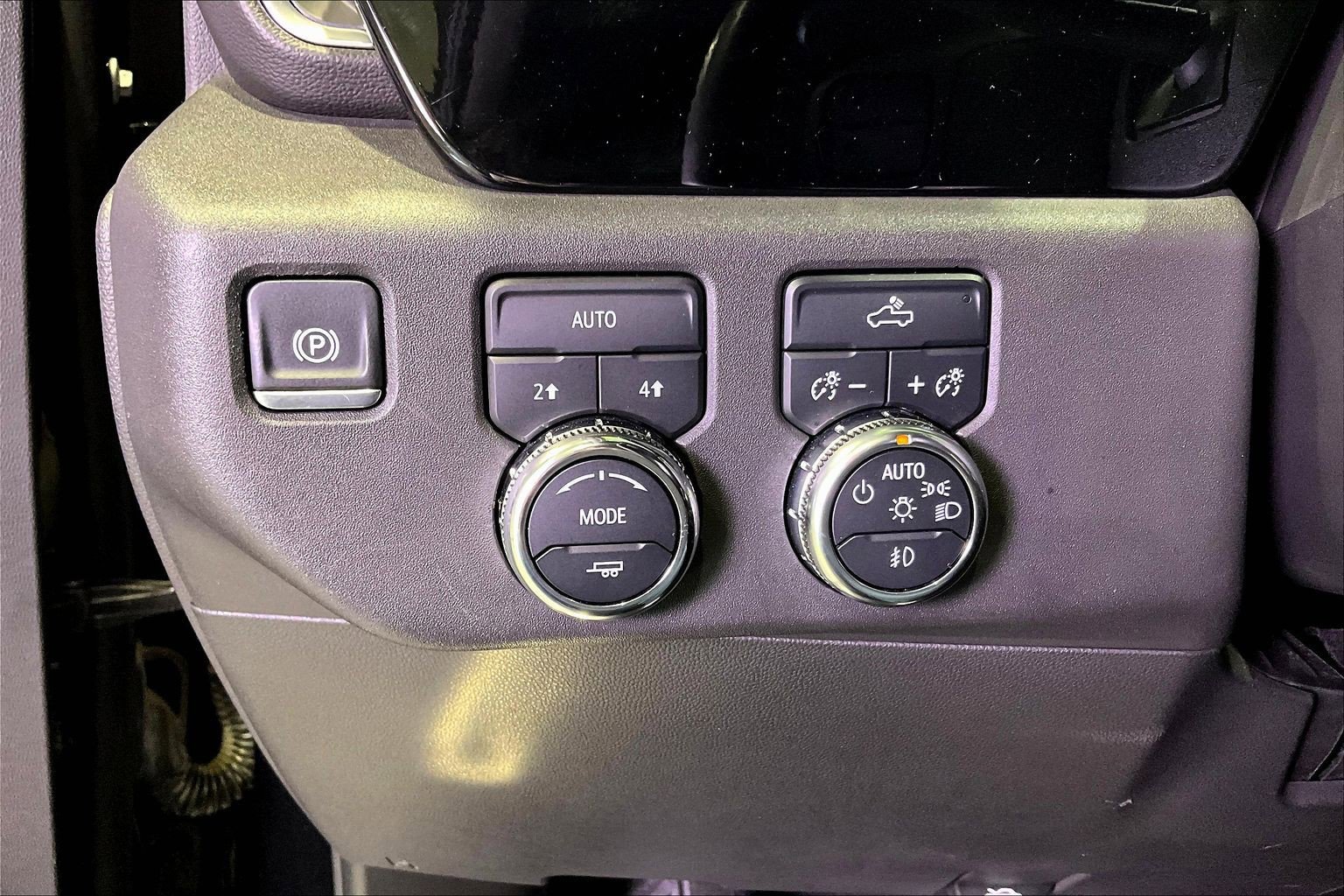 Used 2024 GMC Sierra 1500 Elevation AWD/4WD image 18