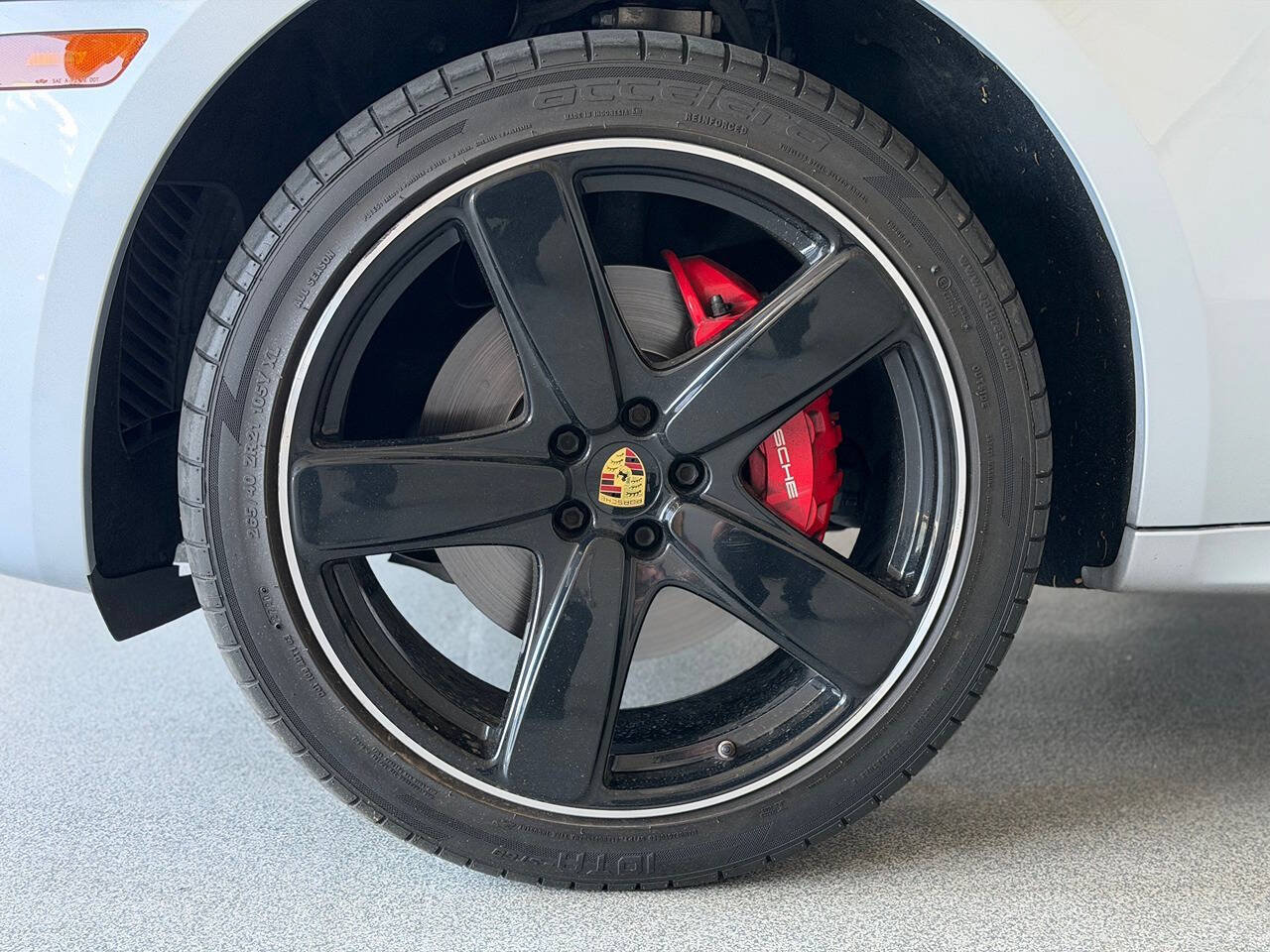 Used 2018 Porsche Macan Turbo AWD/4WD image 38