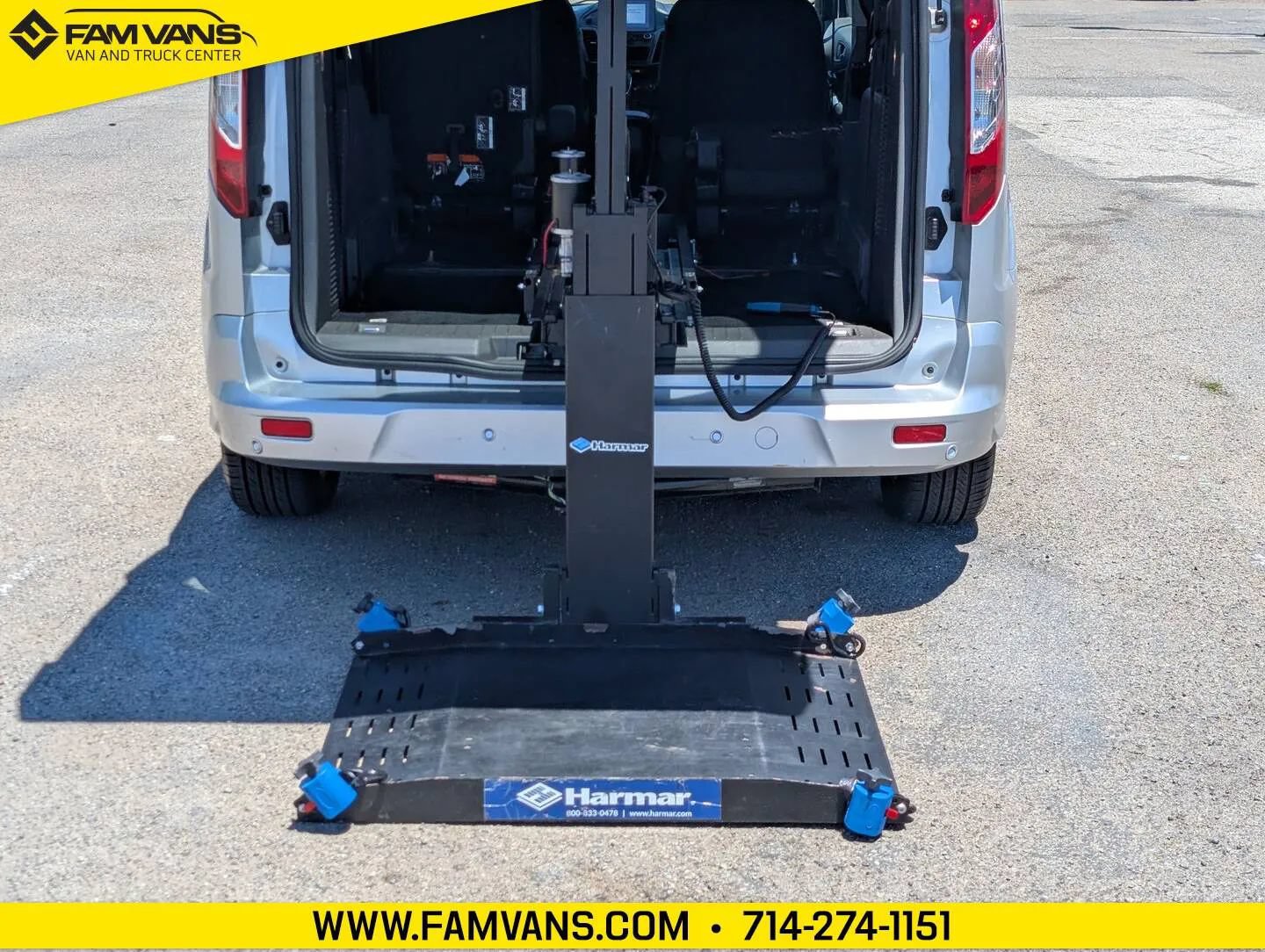 Used 2020 Ford Transit Connect XLT FWD image 11
