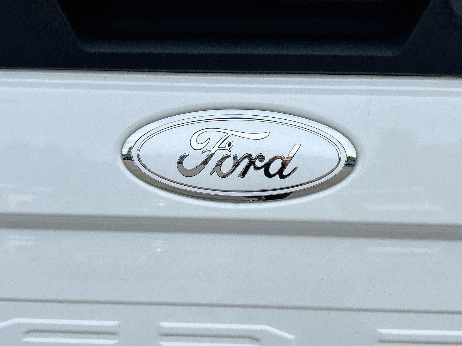 Used 2021 Ford F350 Lariat w/ Lariat Ultimate Package AWD/4WD image 13