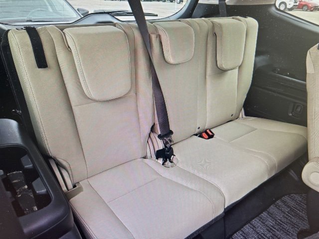 Used 2024 Subaru Ascent Premium w/ Convenience Package image 5