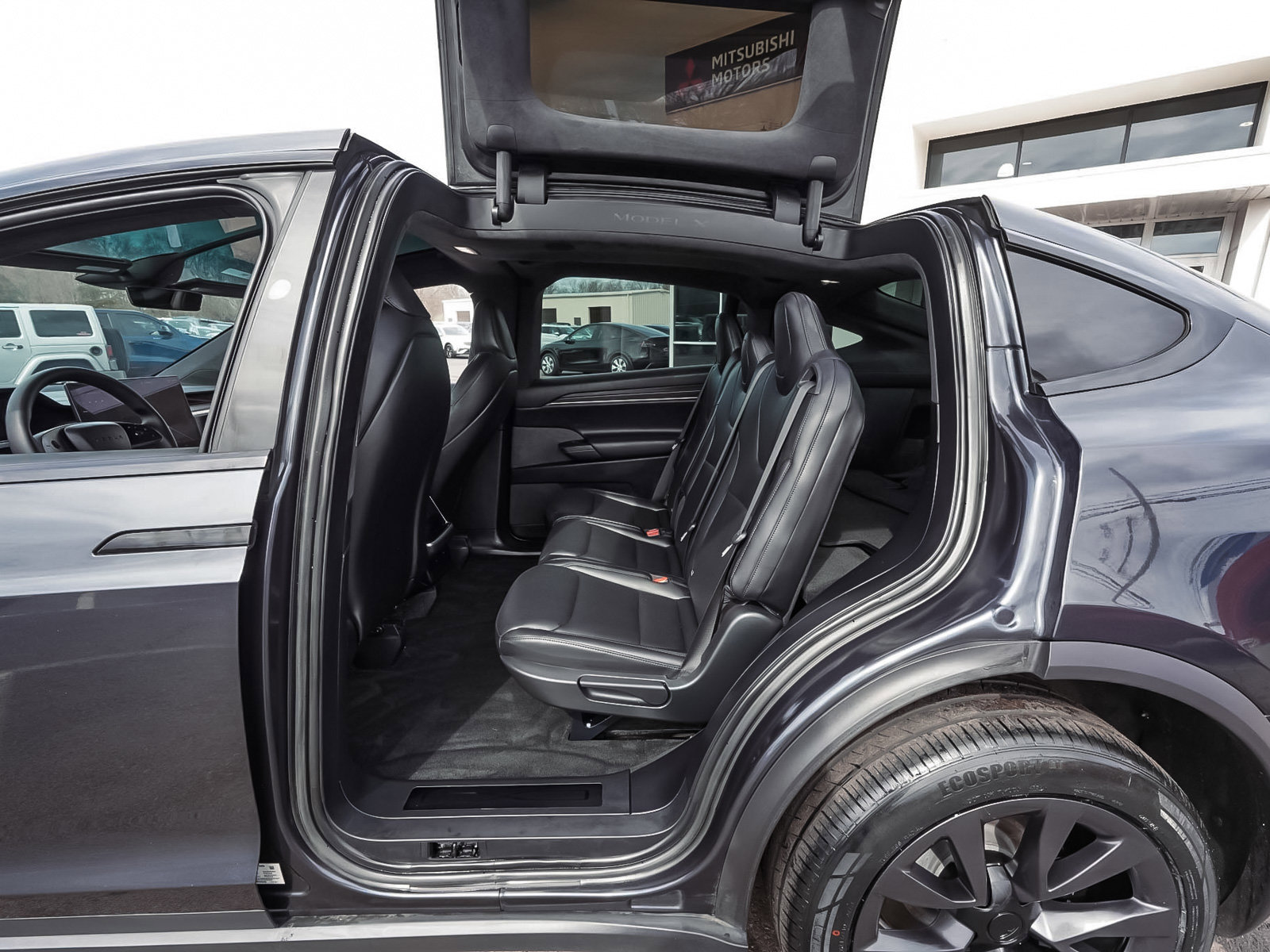 Used 2024 Tesla Model X image 12