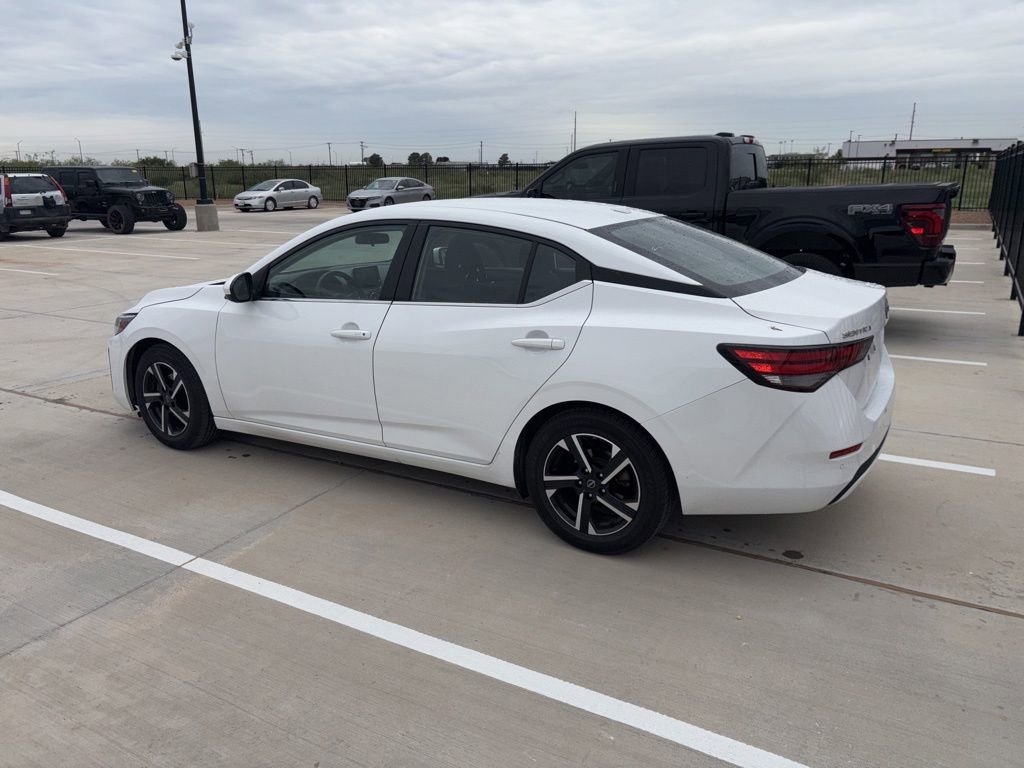 Used 2024 Nissan Sentra SV FWD image 6