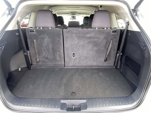 Used 2024 Toyota Highlander LE image 9