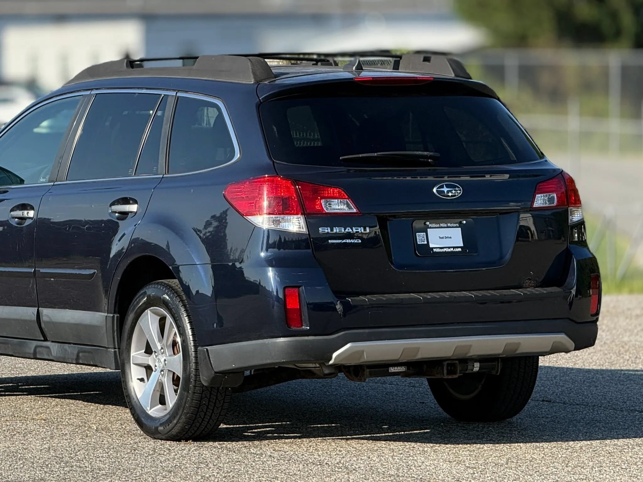 Used 2014 Subaru Outback 2.5i Limited AWD/4WD image 16