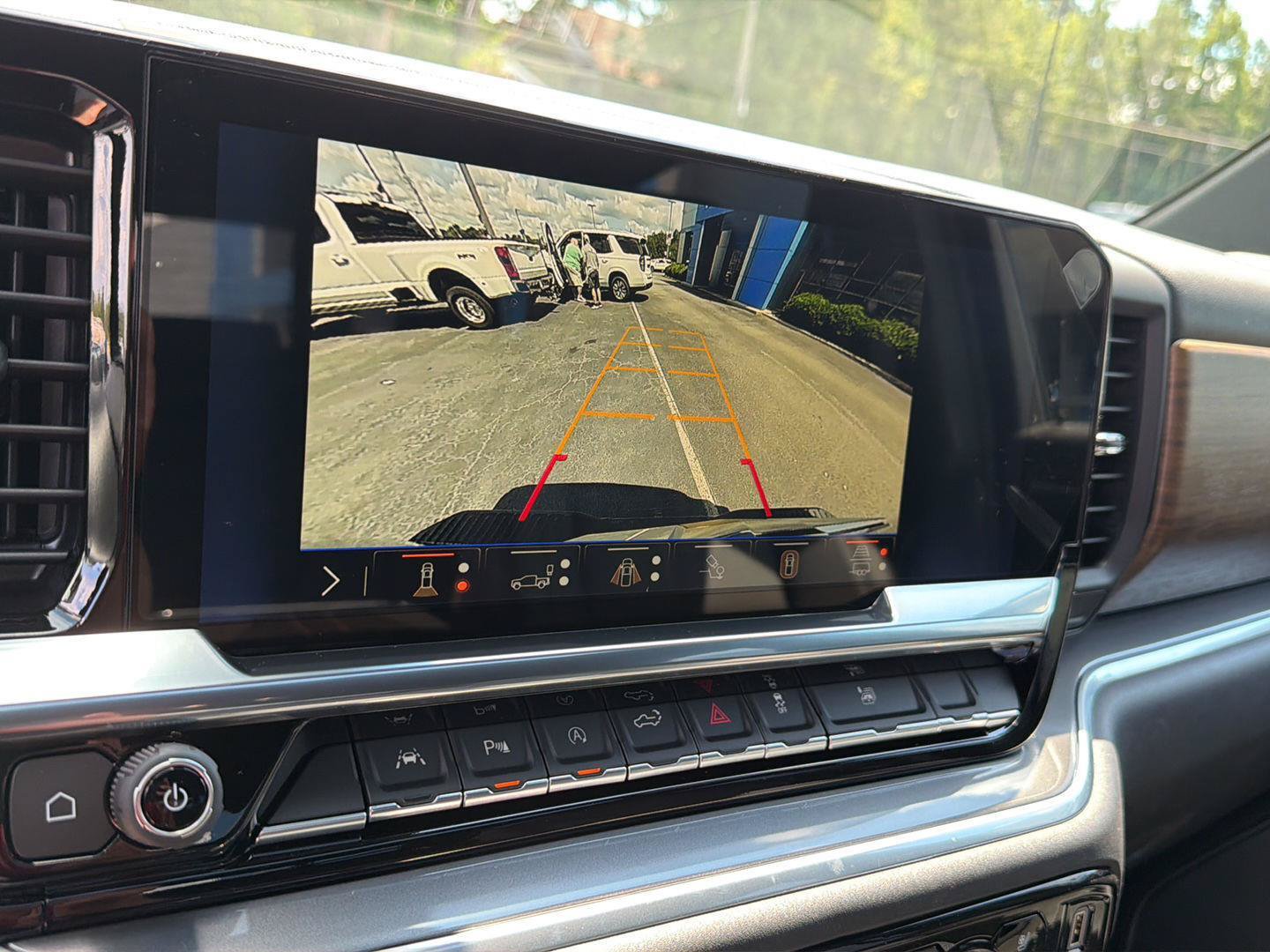 New 2026 Chevrolet Silverado 1500 High Country w/ High Country Premium Package AWD/4WD image 26