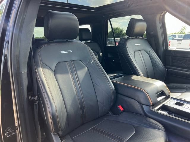 Used 2023 Ford Expedition Platinum RWD image 41