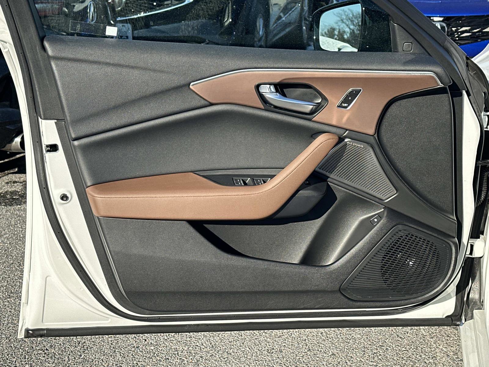 Certified 2023 Acura TLX w/ Technology Package image 17