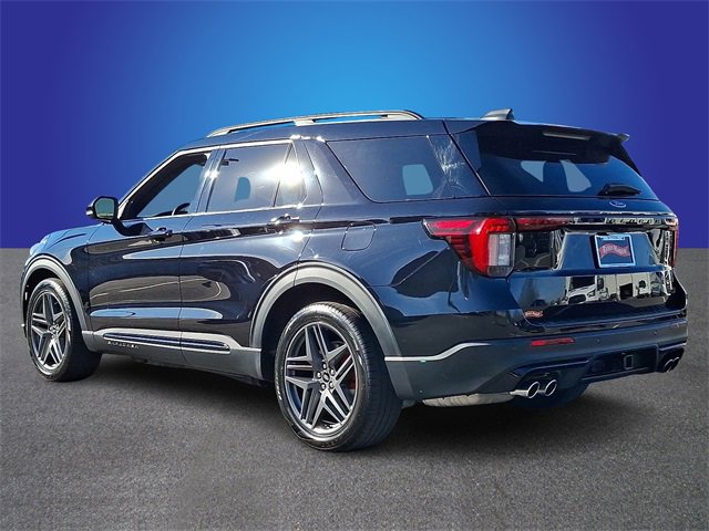 Used 2025 Ford Explorer ST image 6