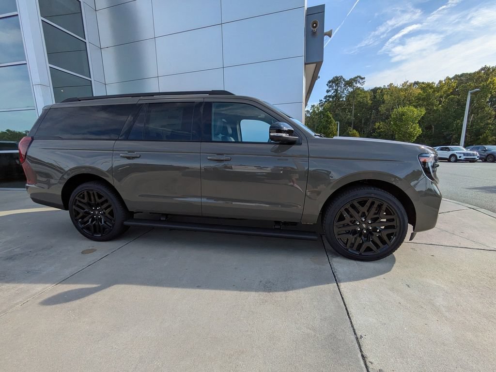 New 2027 Ford Expedition Max Platinum w/ Stealth Performance Package AWD/4WD image 3
