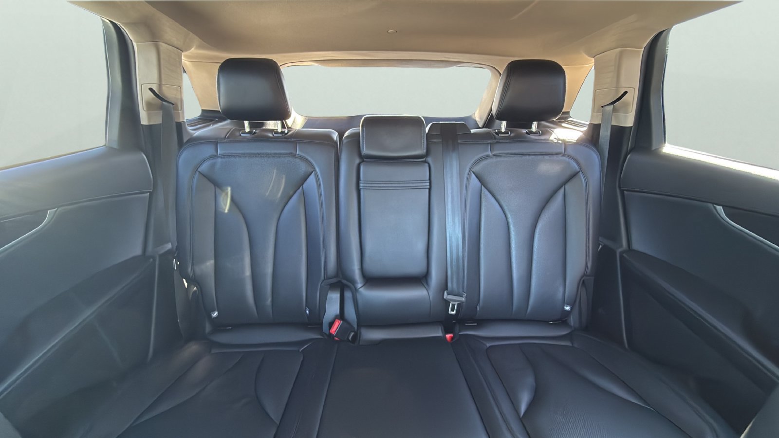 Used 2023 Lincoln Nautilus Reserve w/ Monochromatic Package AWD/4WD image 24