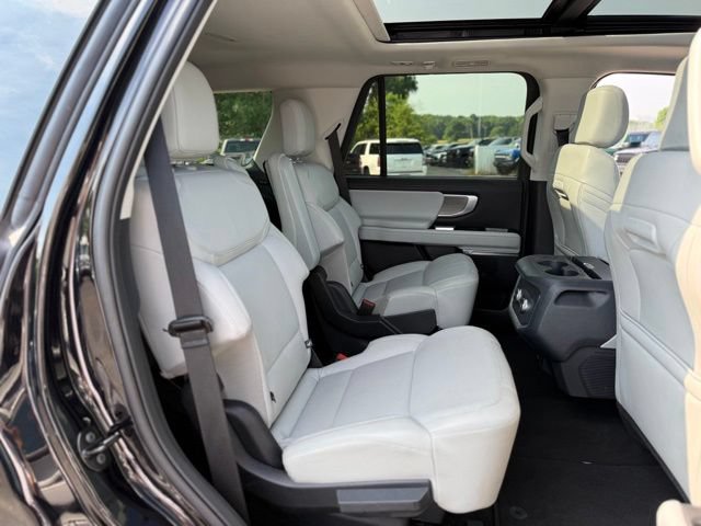 Certified 2025 Ford Expedition Platinum AWD/4WD image 20