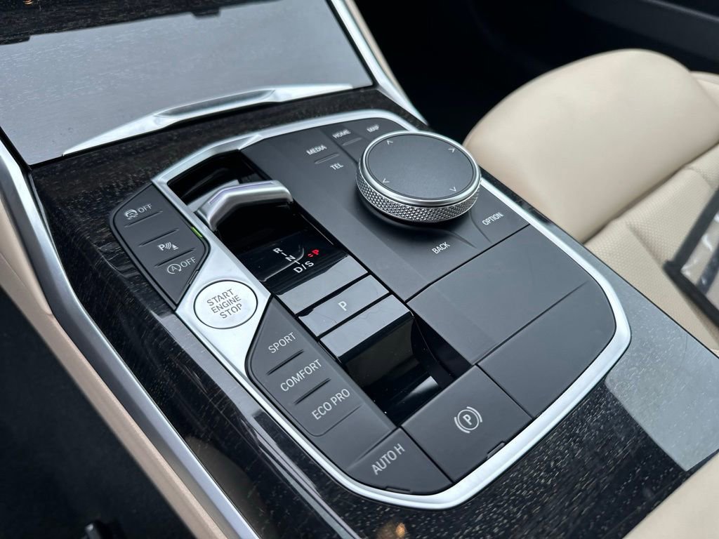 Certified 2023 BMW 330i xDrive Sedan w/ Premium Package image 40
