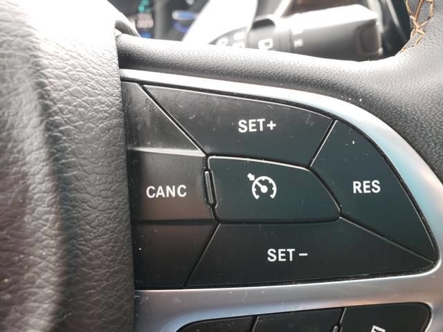 Used 2022 Chrysler Pacifica Pinnacle FWD image 27