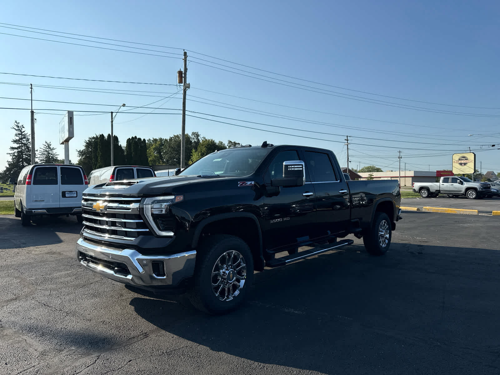 New 2026 Chevrolet Silverado 3500 LTZ w/ LTZ Premium Package AWD/4WD image 1