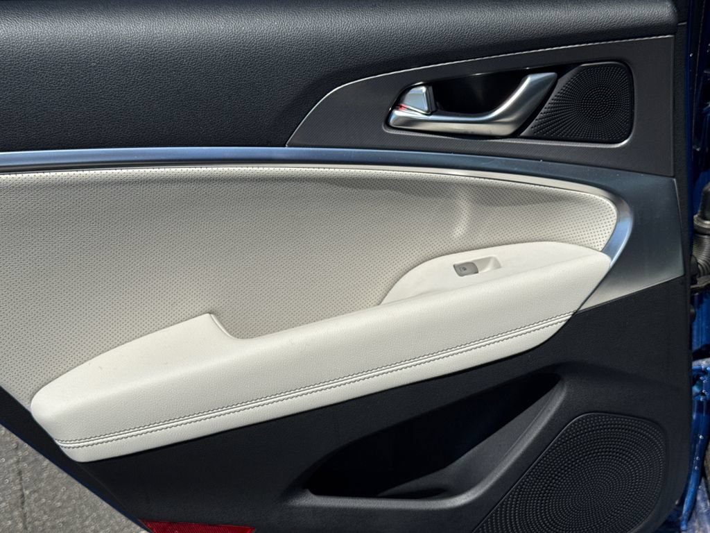 New 2025 Genesis G70 3.3T Advanced AWD/4WD image 21
