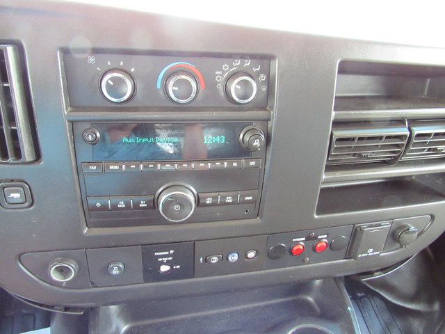 Used 2015 Chevrolet Express 2500 RWD image 35