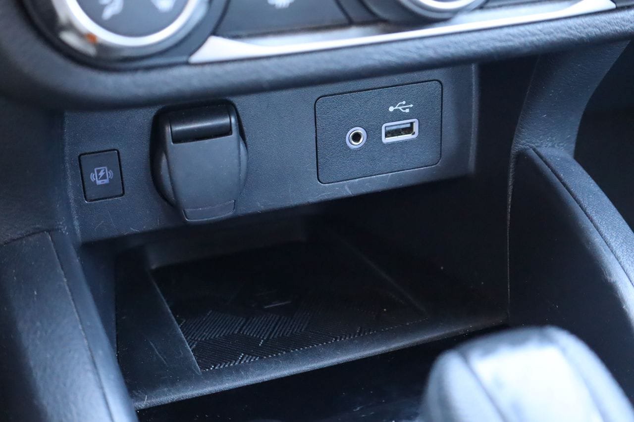 Used 2024 Nissan Versa SV FWD image 23