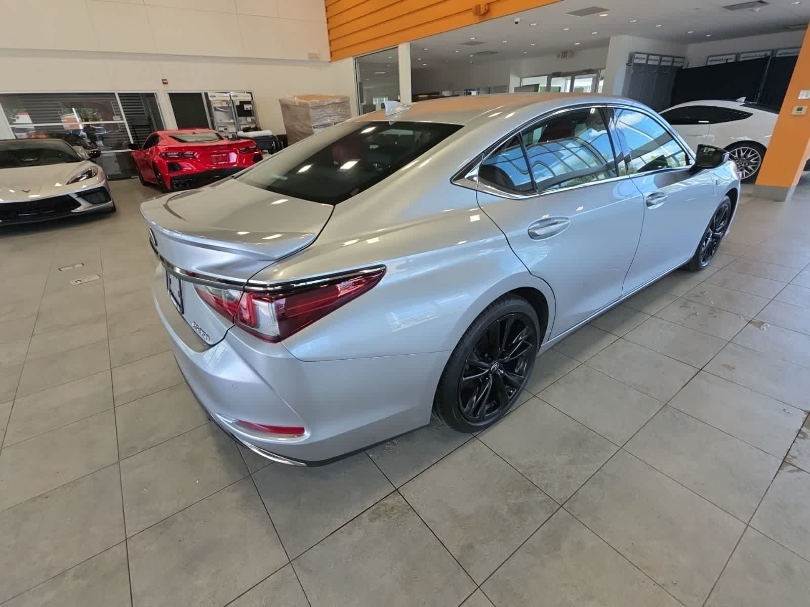Used 2022 Lexus ES 350 F Sport FWD image 9