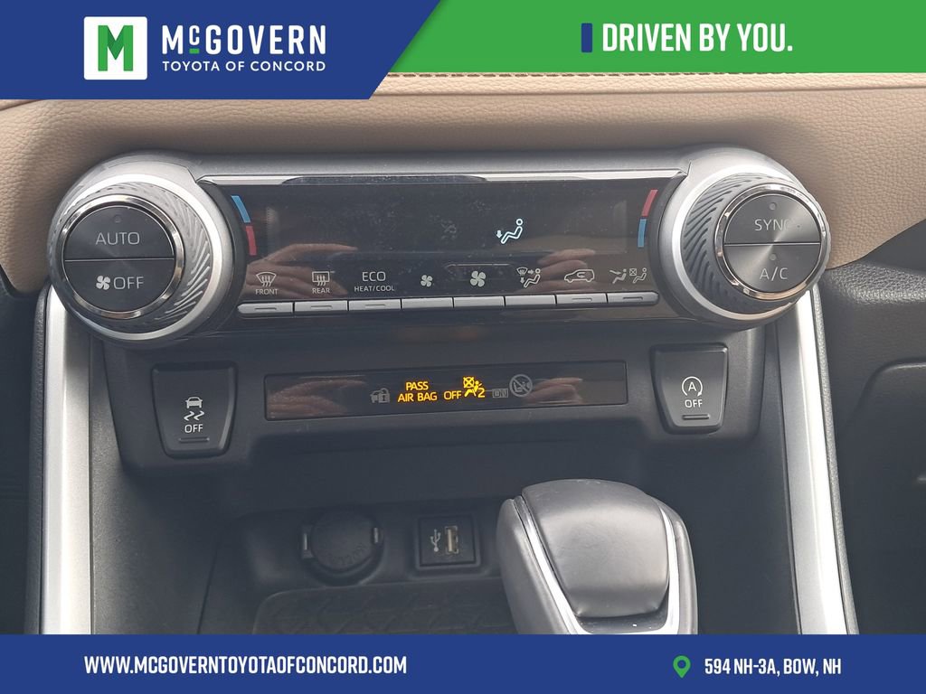 Used 2025 Toyota RAV4 XLE Premium image 25
