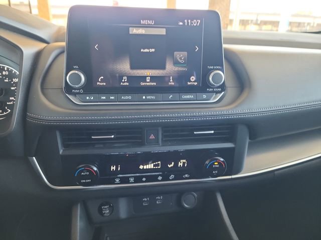 Used 2024 Nissan Rogue SV AWD/4WD image 16