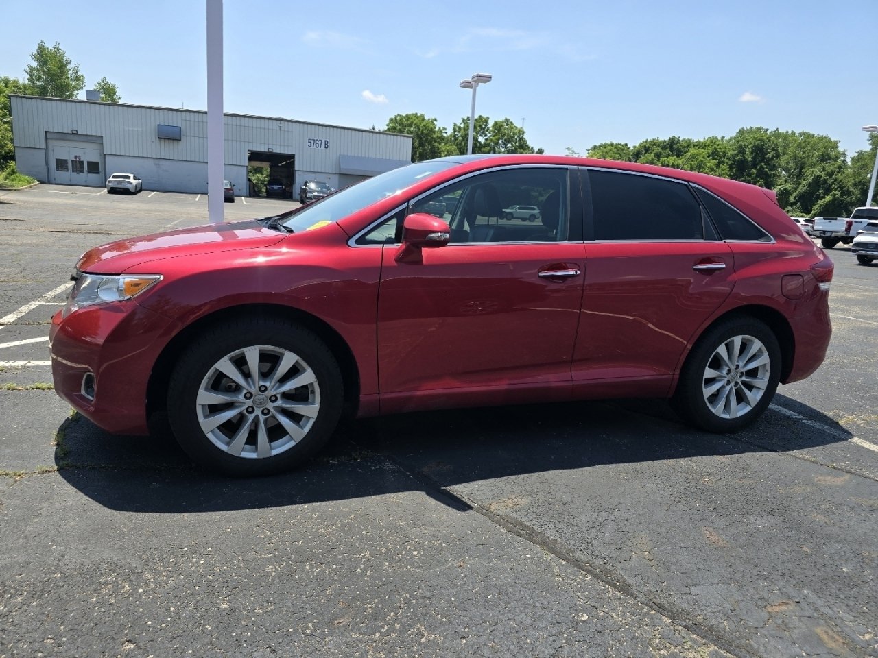 Used 2014 Toyota Venza XLE w/ XLE Premium Package FWD image 4