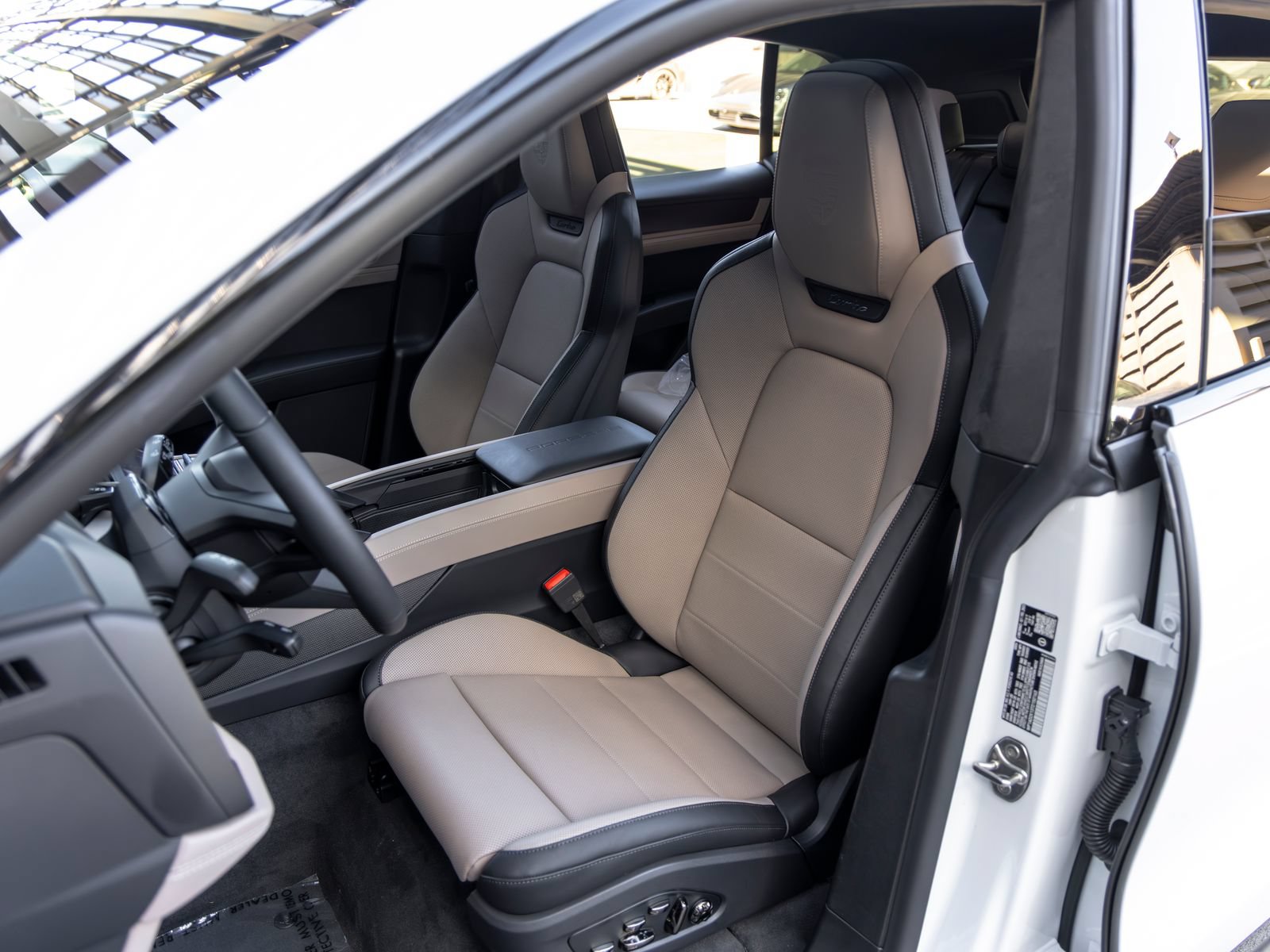 New 2026 Porsche Cayenne Turbo AWD/4WD image 5
