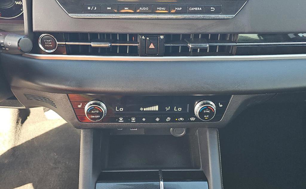 Used 2023 Mitsubishi Outlander SE image 8