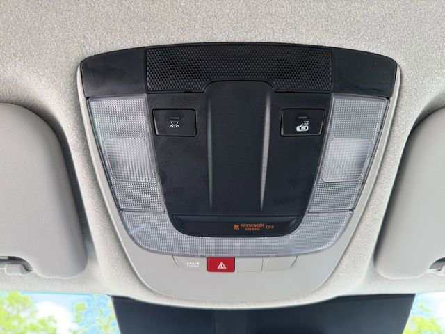 Used 2025 Kia Niro EX FWD image 24