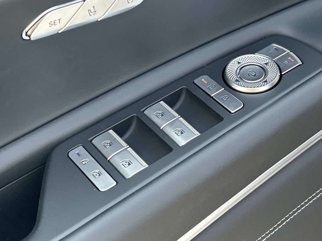 New 2027 Genesis GV80 2.5T AWD/4WD image 19