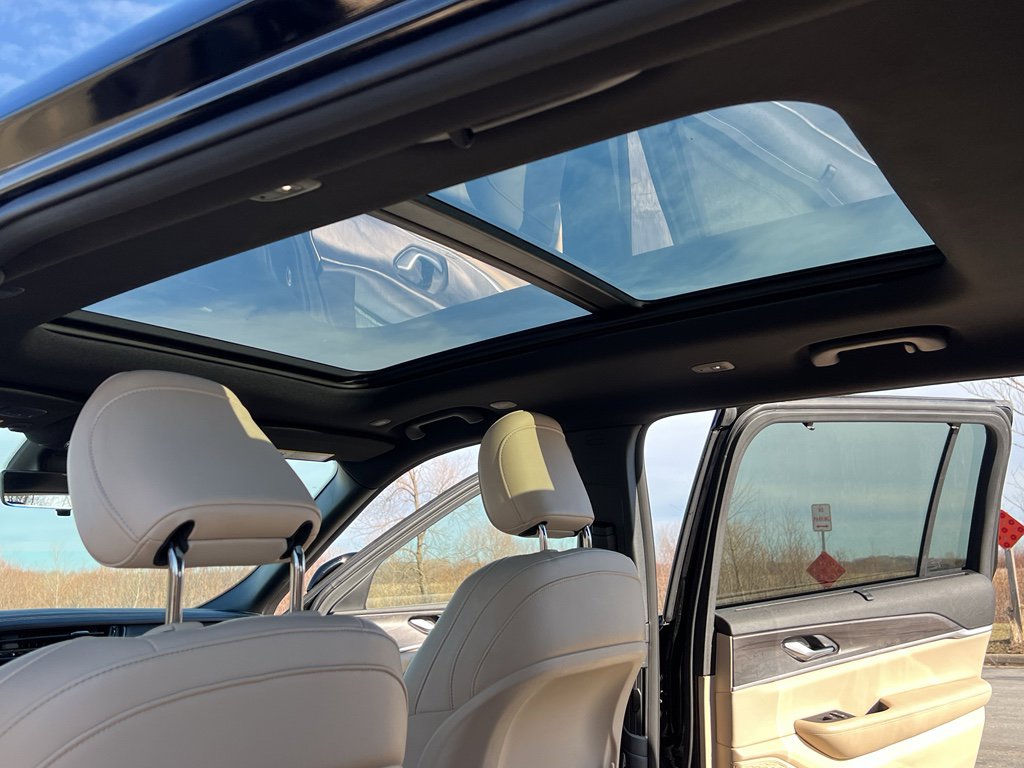 Used 2024 Jeep Grand Cherokee L Limited w/ Luxury Tech Group II image 38