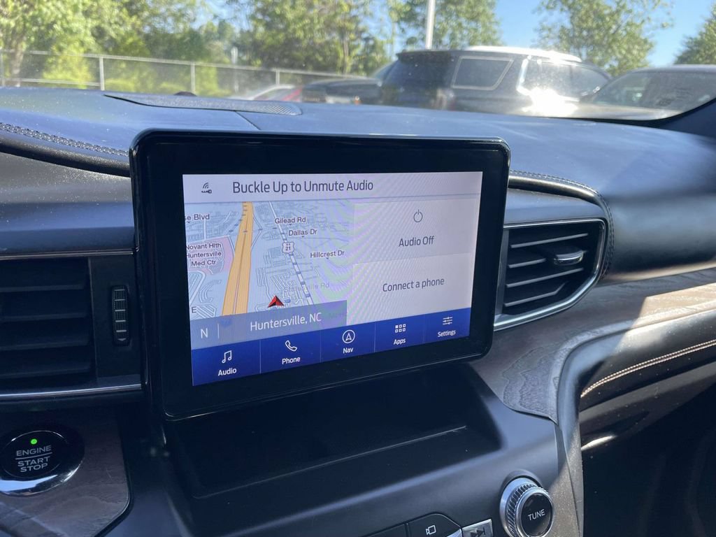 Used 2020 Ford Explorer Platinum AWD/4WD image 39
