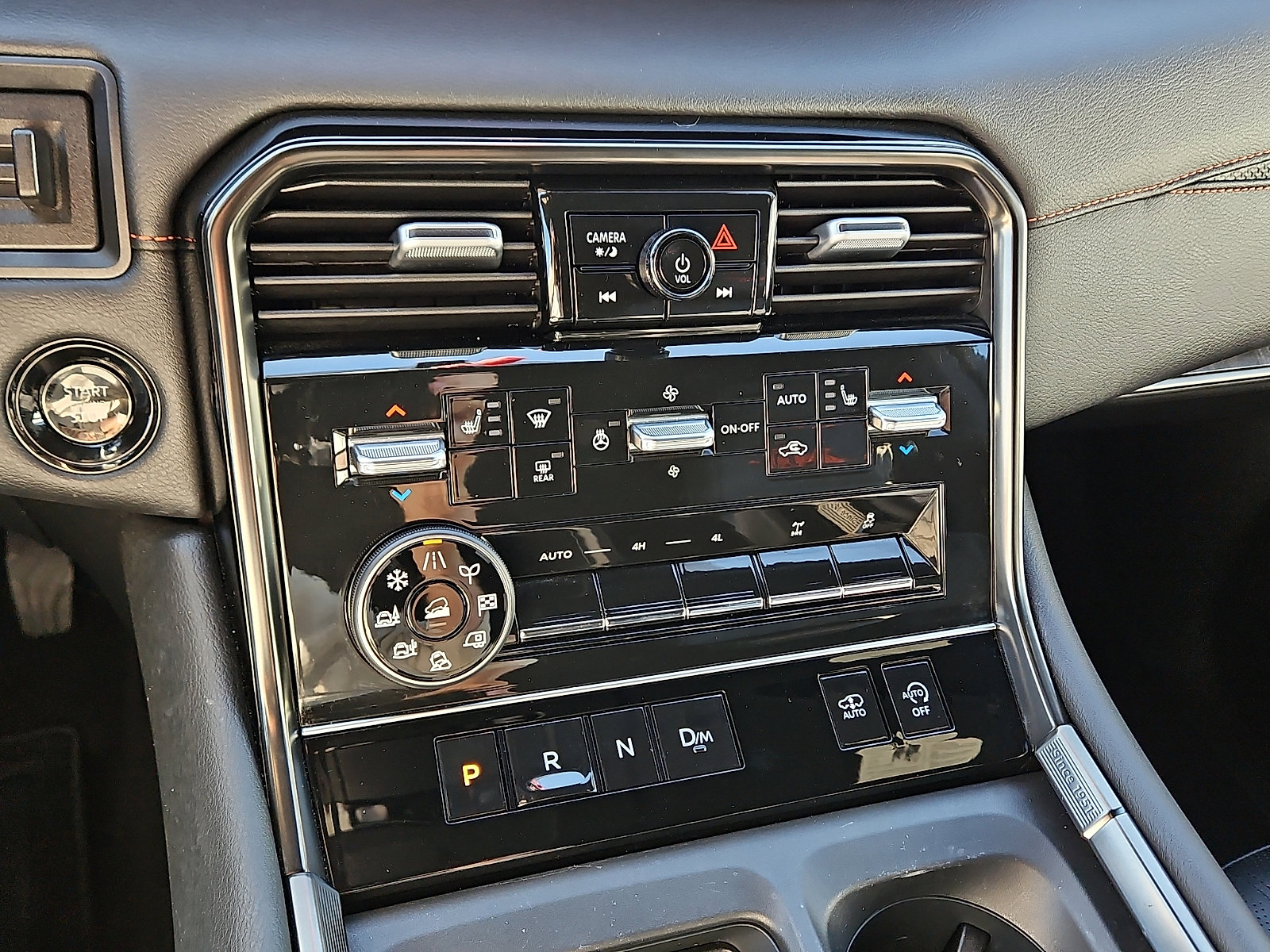 Used 2025 Nissan Armada PRO-4X image 18