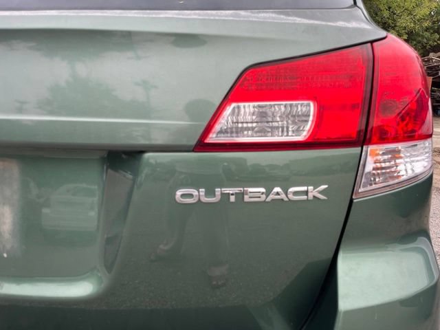 Used 2014 Subaru Outback 2.5i Limited AWD/4WD image 30