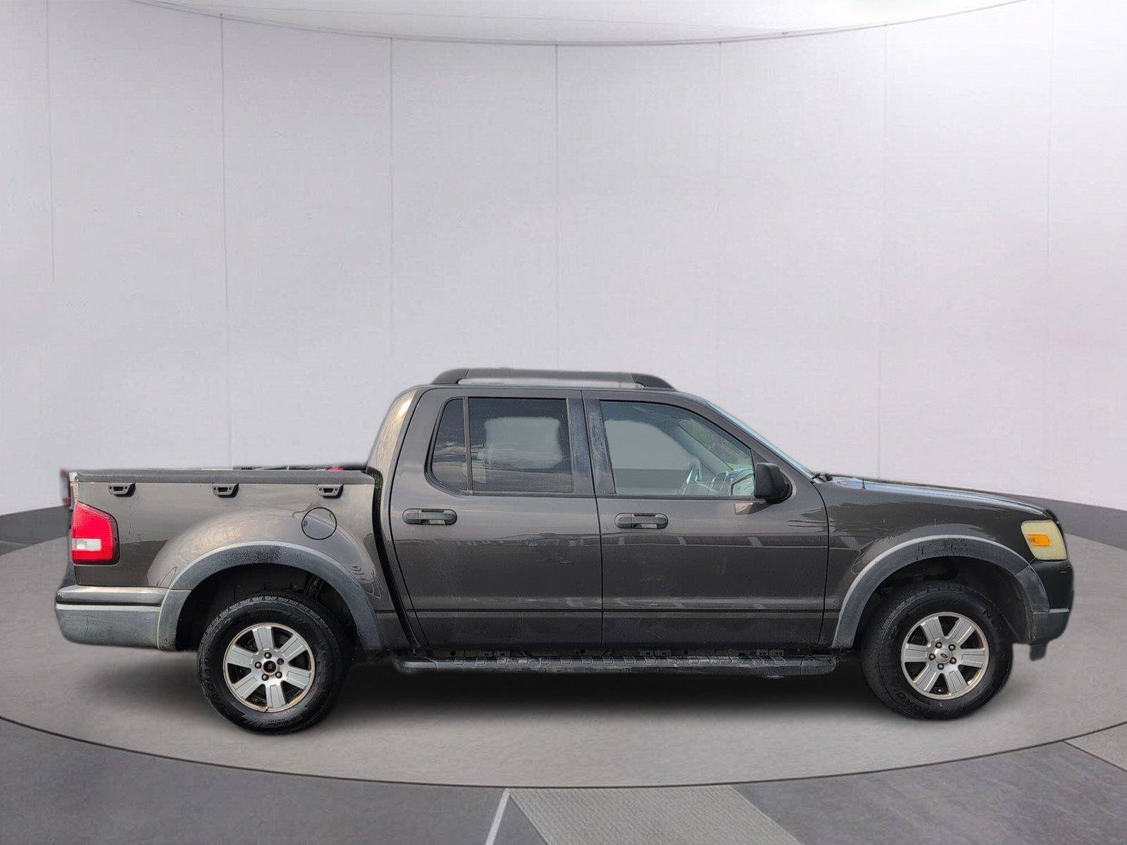 Used 2007 Ford Explorer Sport Trac XLT RWD image 6