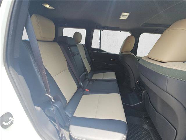 Used 2024 Lexus GX 550 AWD/4WD image 16