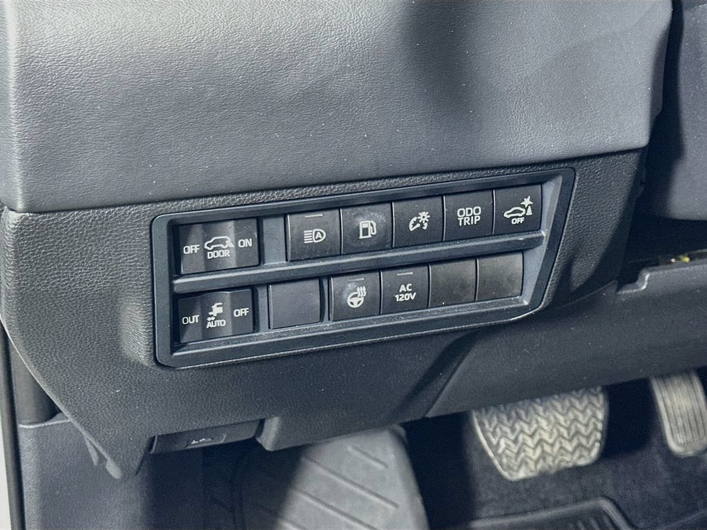 Used 2023 Toyota Sequoia Platinum RWD image 22