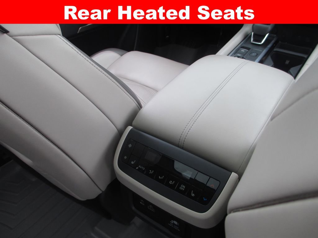 Used 2022 Nissan Pathfinder Platinum w/ Lighting Package (N93) AWD/4WD image 27