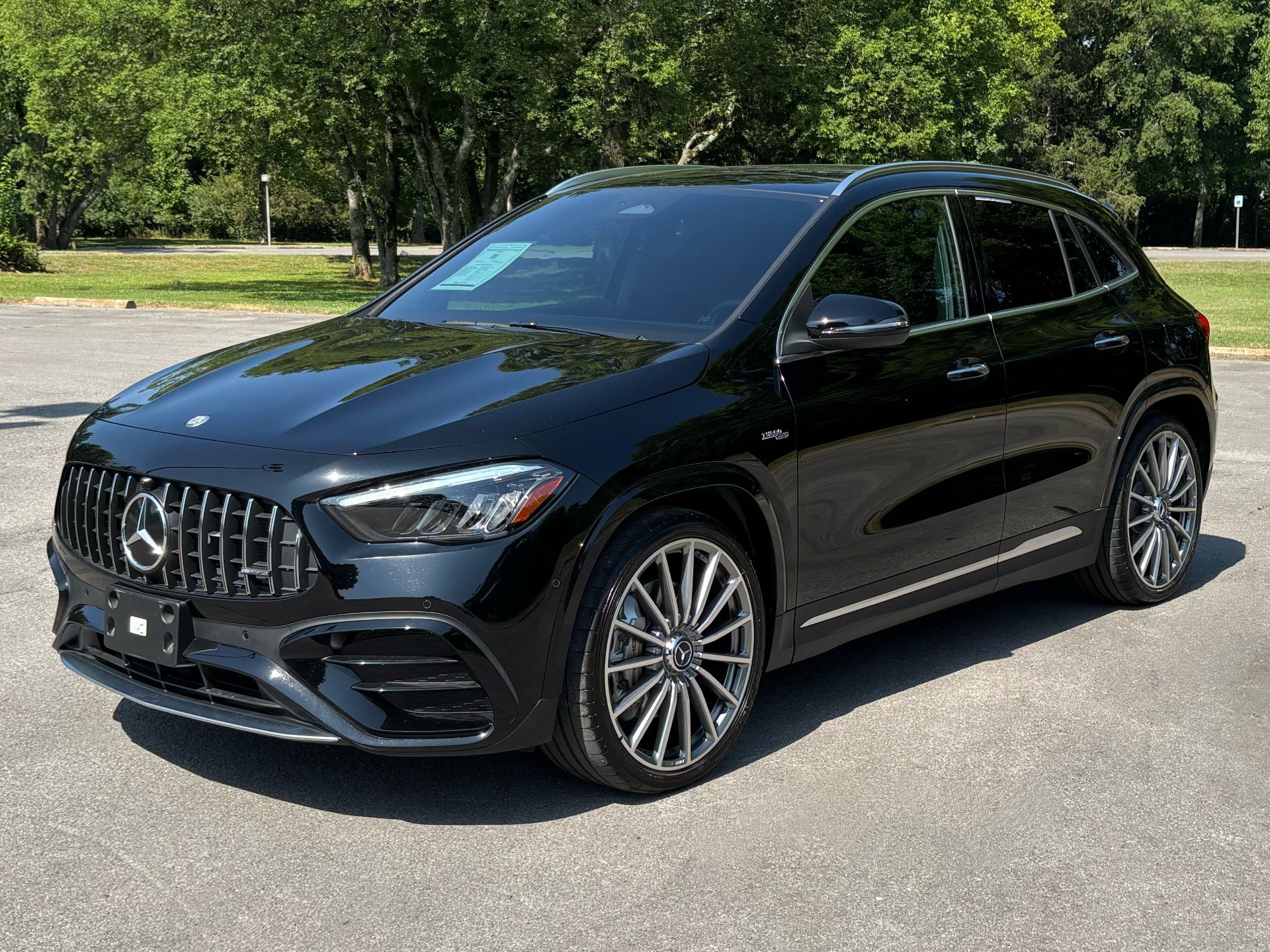 Used 2024 Mercedes-Benz GLA 35 AMG 4MATIC image 2