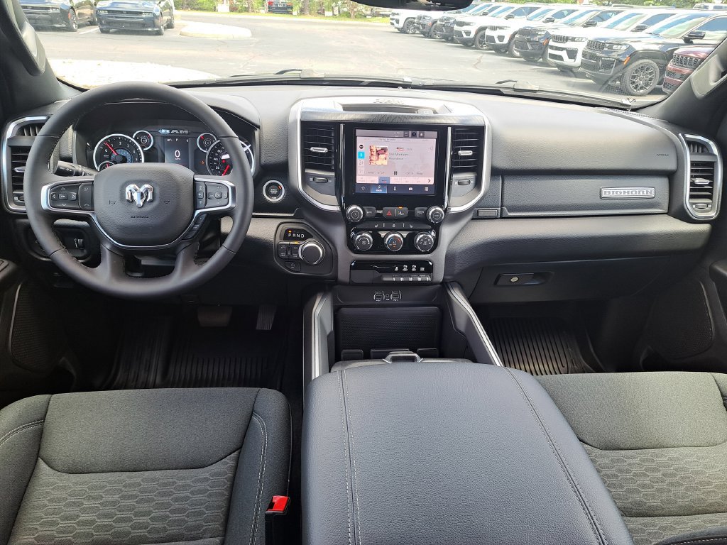New 2026 RAM 1500 Big Horn AWD/4WD image 9