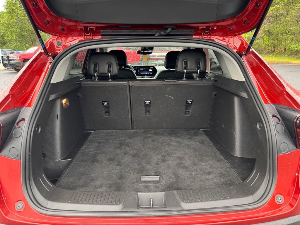 Used 2024 Chevrolet Trax LT image 10