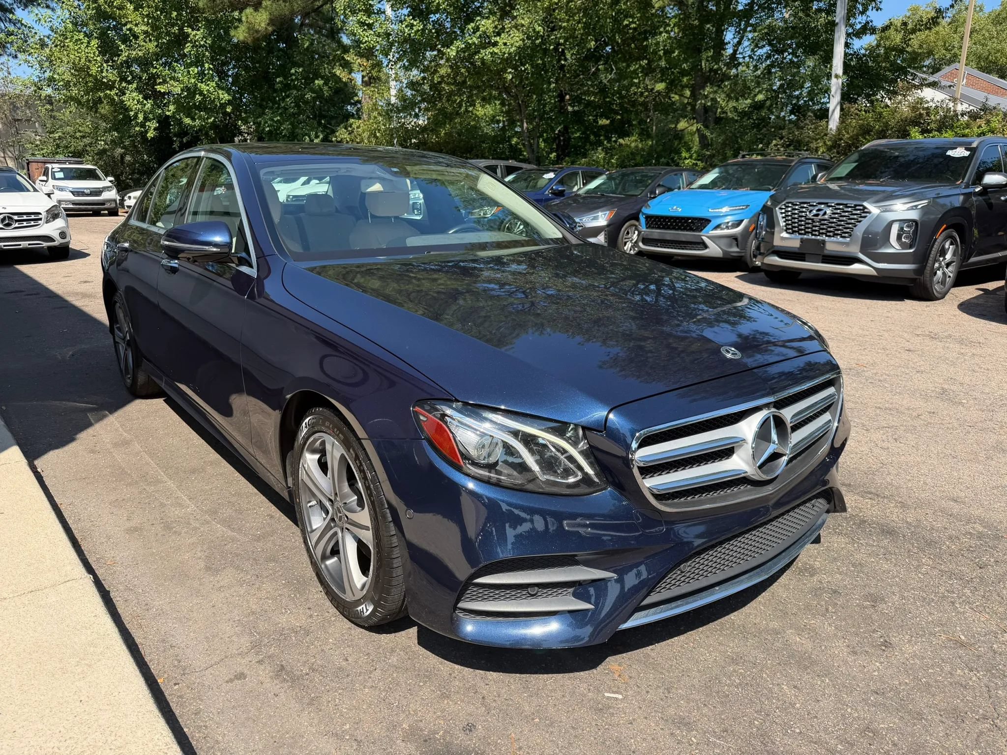 Used 2019 Mercedes-Benz E 300 4MATIC w/ Premium 1 Package image 4