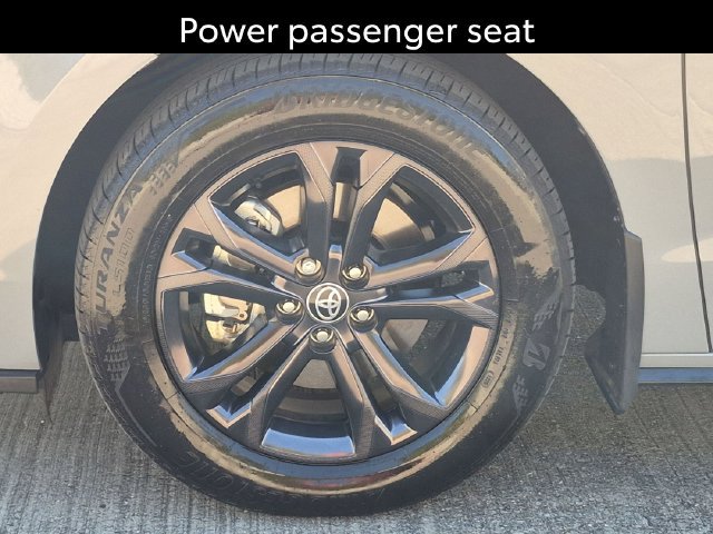 Certified 2025 Toyota Sienna XSE w/ XSE Plus Package AWD/4WD image 11