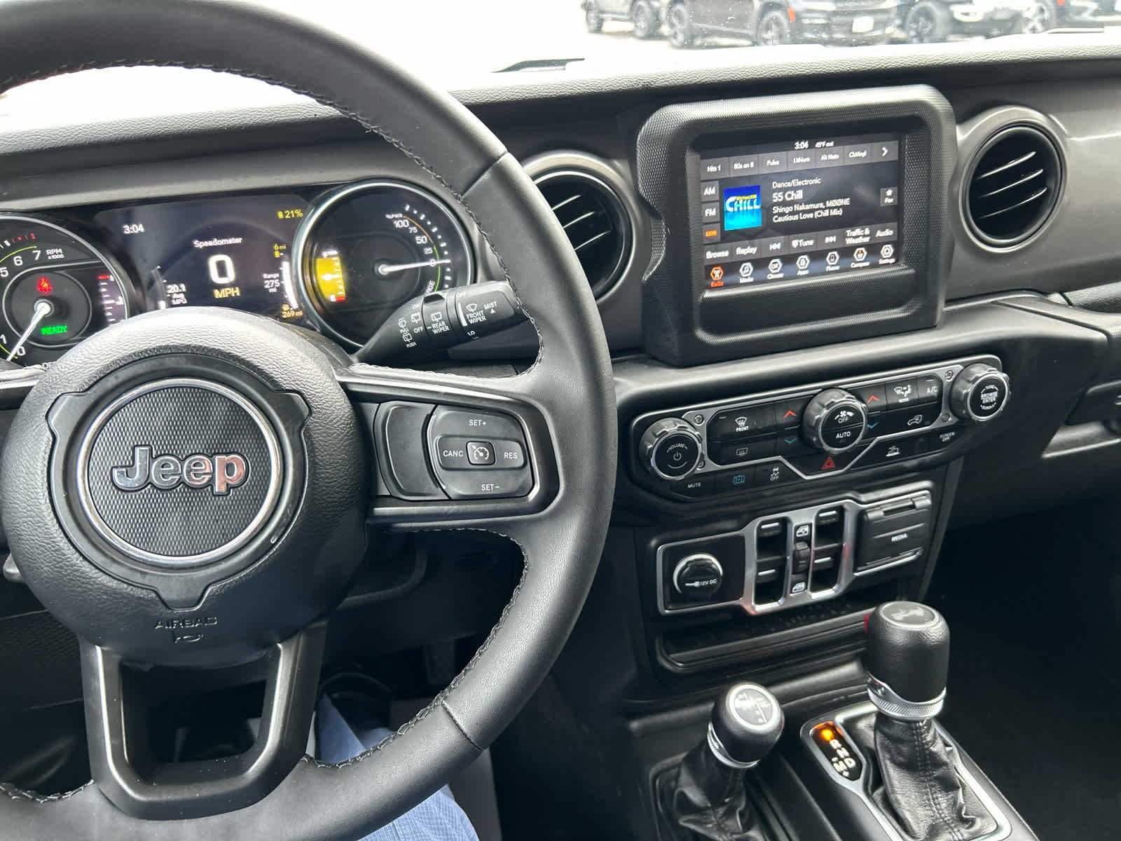 Used 2023 Jeep Wrangler Unlimited image 23