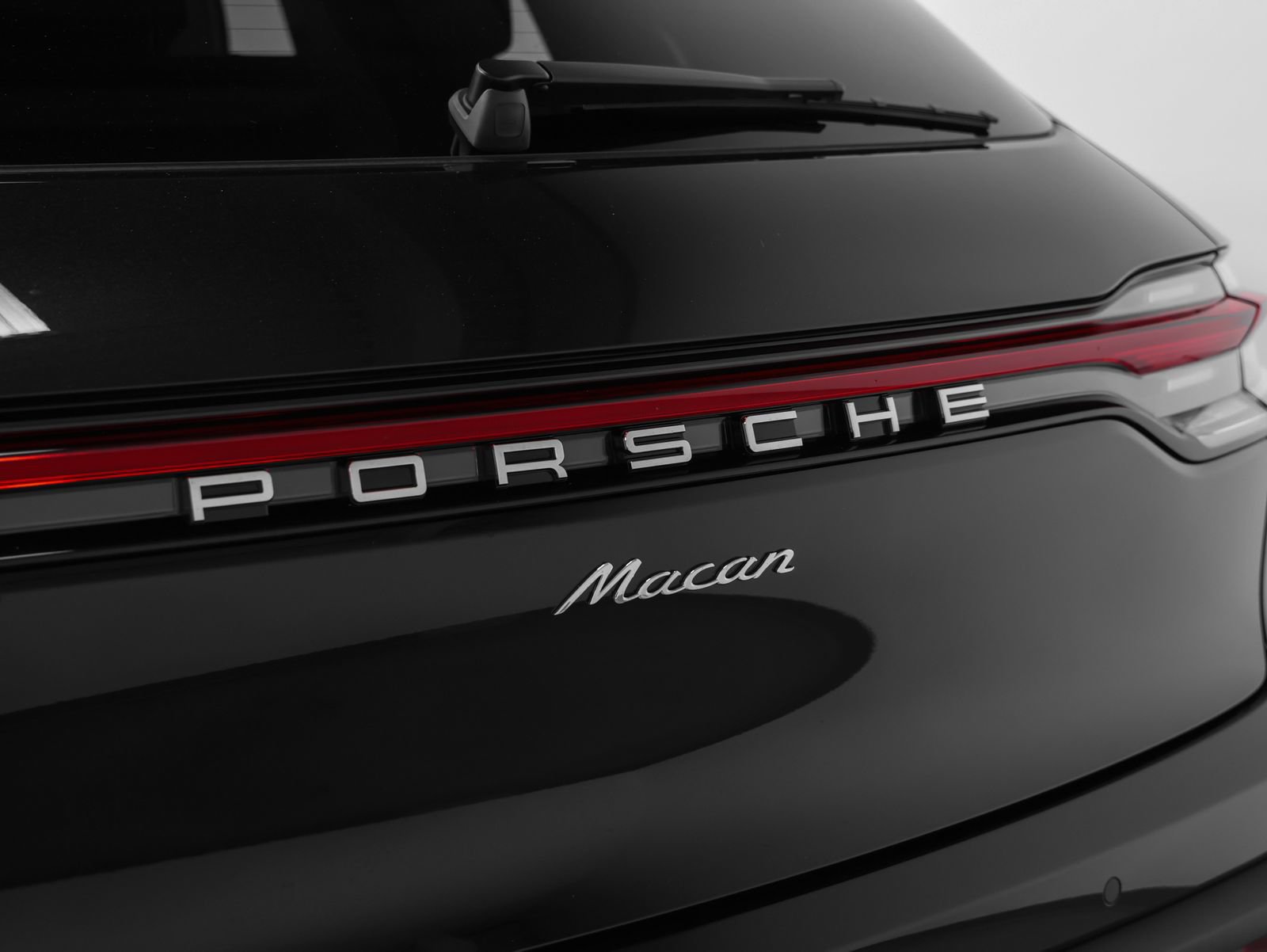 New 2026 Porsche Macan AWD/4WD image 17