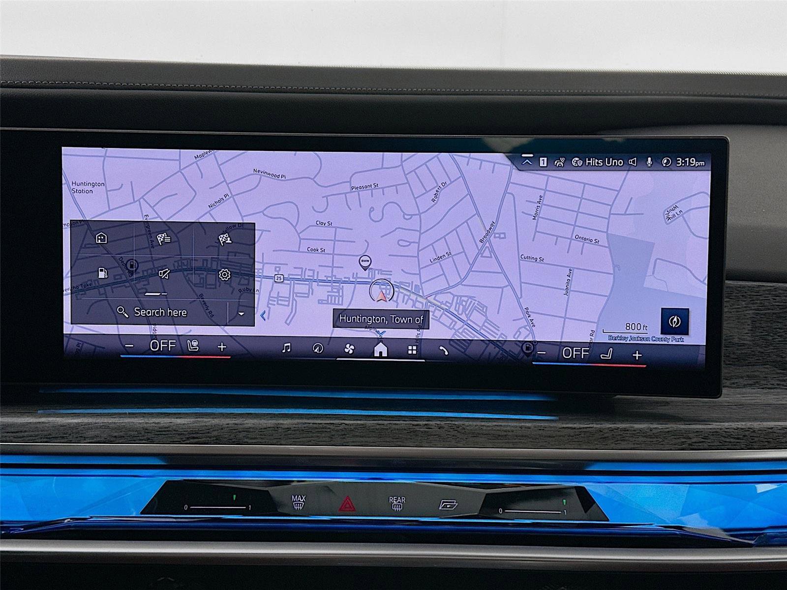 Used 2023 BMW 760i xDrive image 13