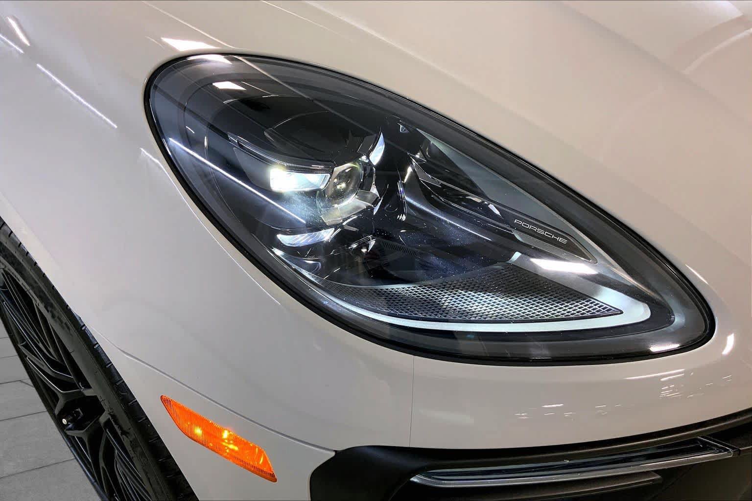 Used 2022 Porsche Macan GTS AWD/4WD image 27