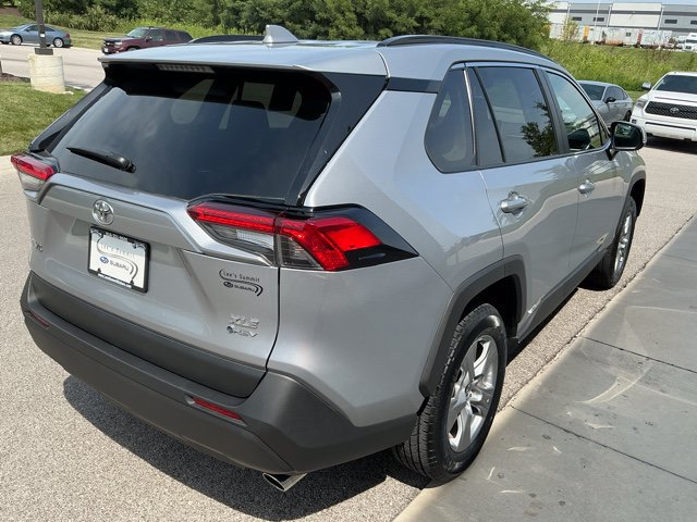 Used 2025 Toyota RAV4 XLE AWD/4WD image 7