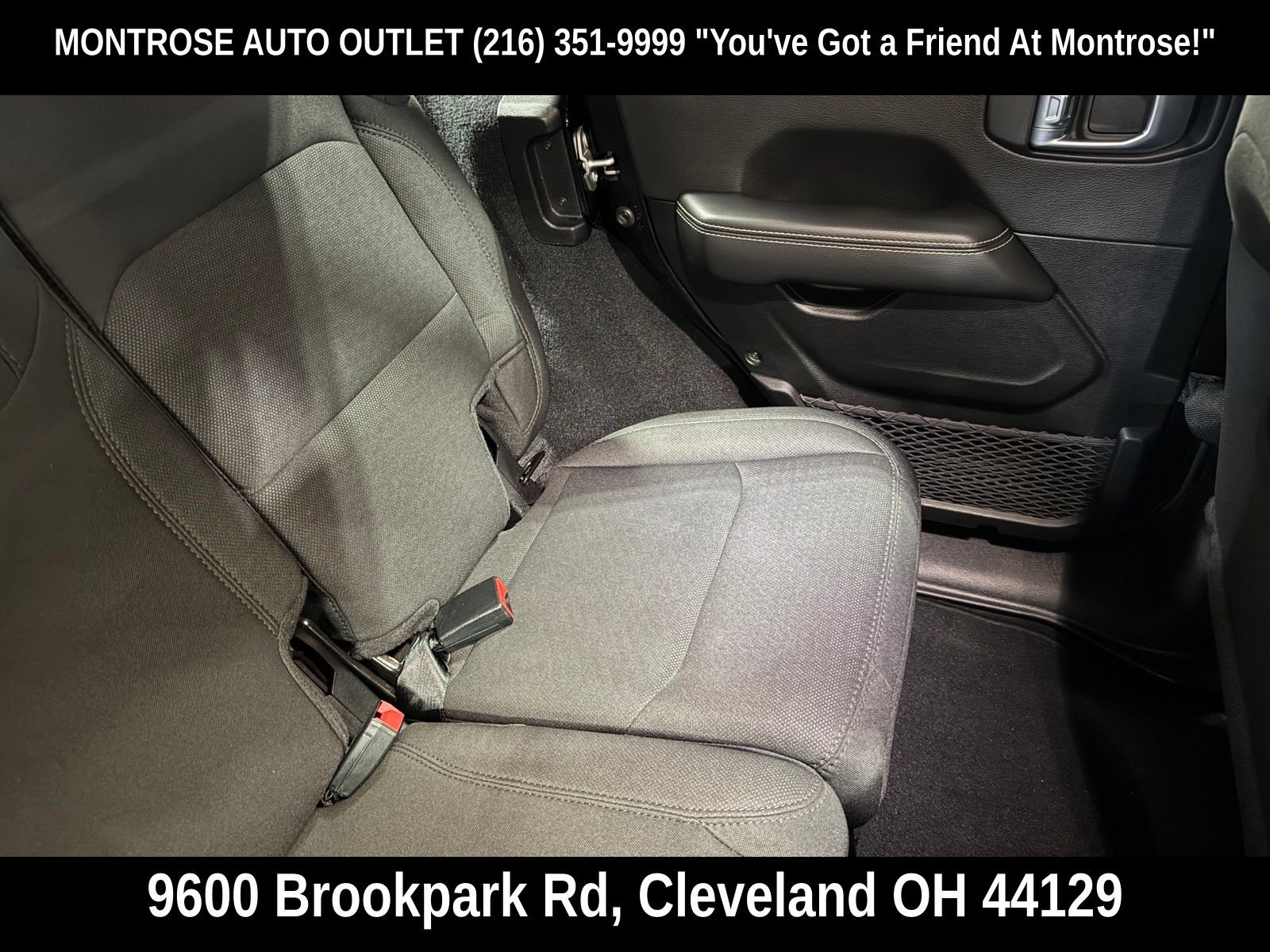 Used 2021 Jeep Wrangler Unlimited Sahara w/ Uconnect 4C Nav & Sound Group AWD/4WD image 36